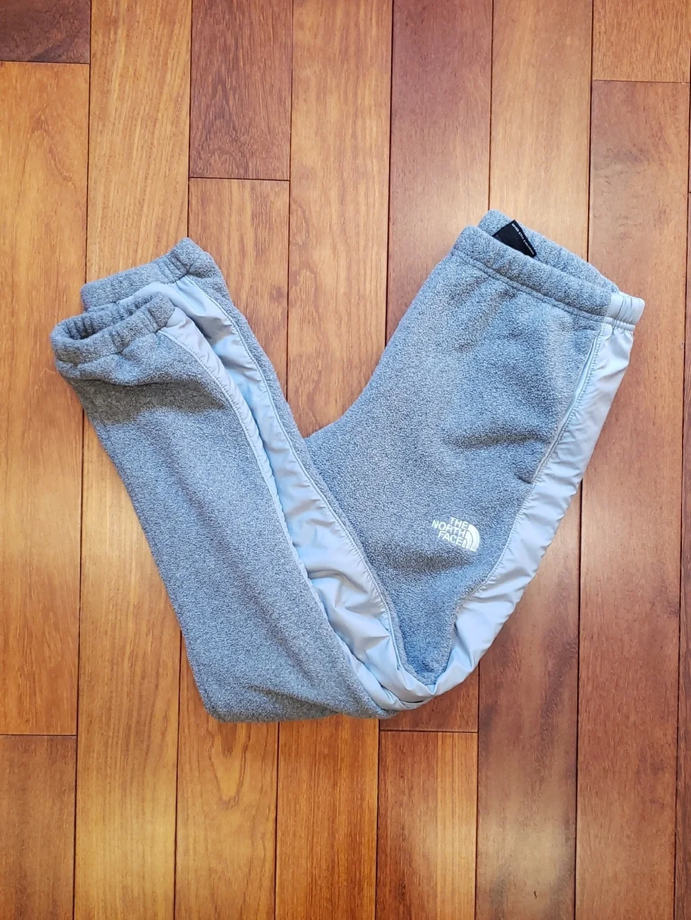 North Face Boy's Medium Fleece Pants. Gray
